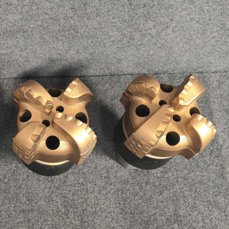 স্টিল বডি পিডিসি ড্রিল বিটস 98 মিমি থেকে 3593.7 মিমি পর্যন্ত কাস্টম ডিজাইনের সাথে নরম থেকে মাঝারি শেল সিকোয়েন্সের জন্য