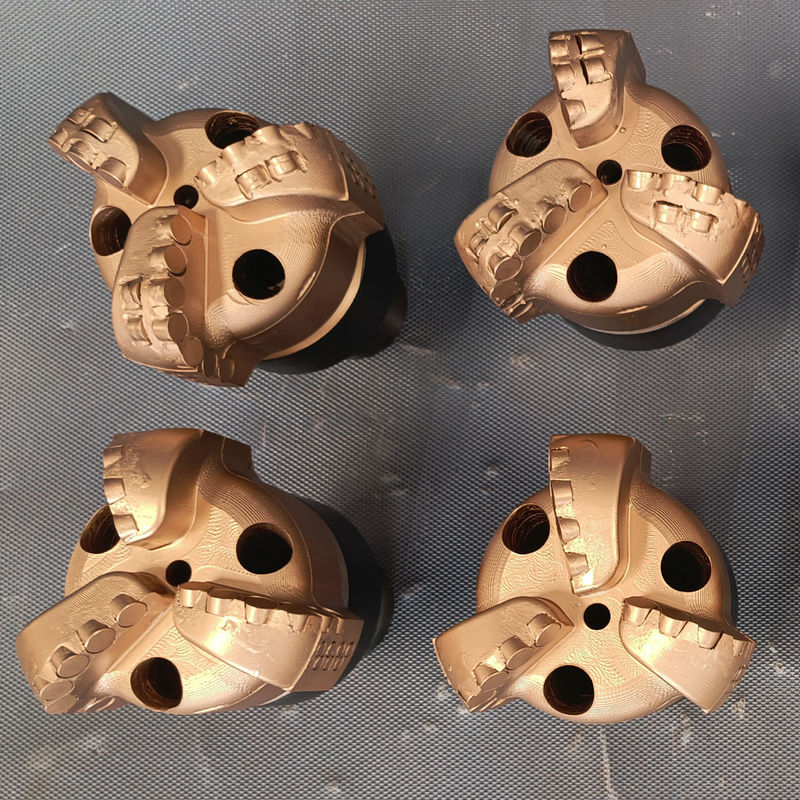 স্টিলের শরীরের পিডিসি ড্রিল বিটস 98 মিমি থেকে 3593.7 মিমি পর্যন্ত কাস্টমাইজযোগ্য আকারের সাথে নরম থেকে মাঝারি নরম গঠন জন্য